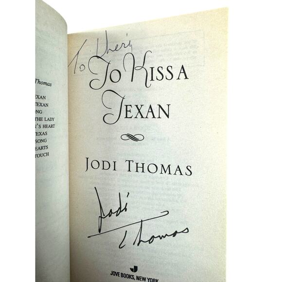 To Kiss a Texan by Jodi Thomas (Paperback) (Autographed) - Picture 7 of 7